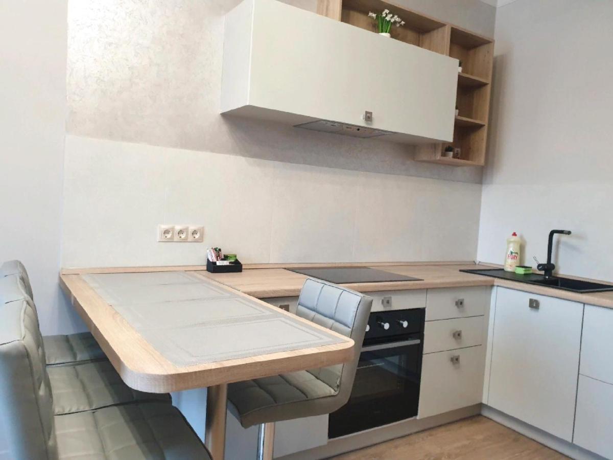 Apartment Sweethome 1 Free Parking Uzjhorod Eksteriør bilde