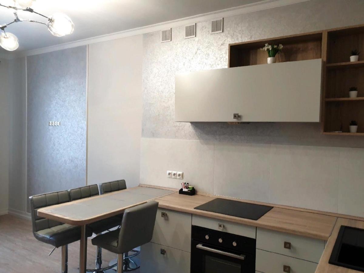 Apartment Sweethome 1 Free Parking Uzjhorod Eksteriør bilde