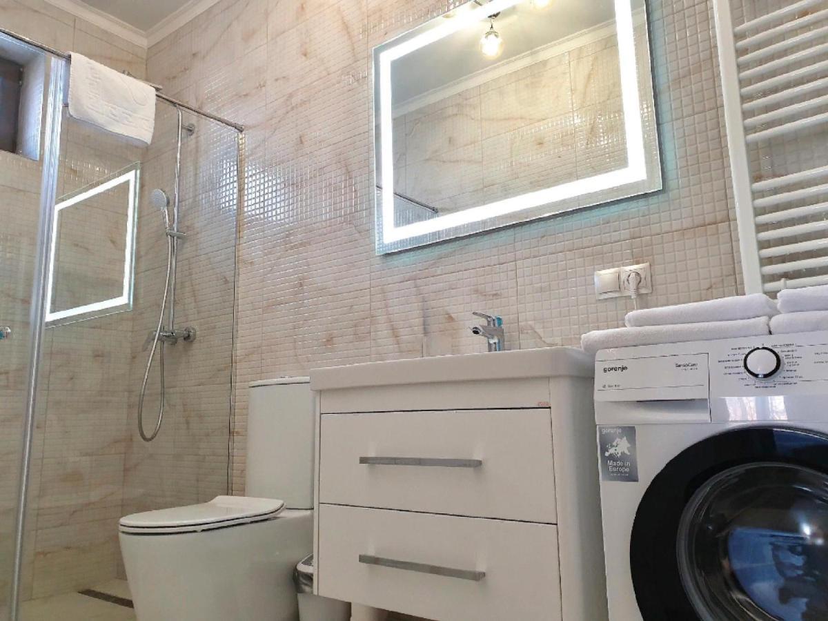 Apartment Sweethome 1 Free Parking Uzjhorod Eksteriør bilde