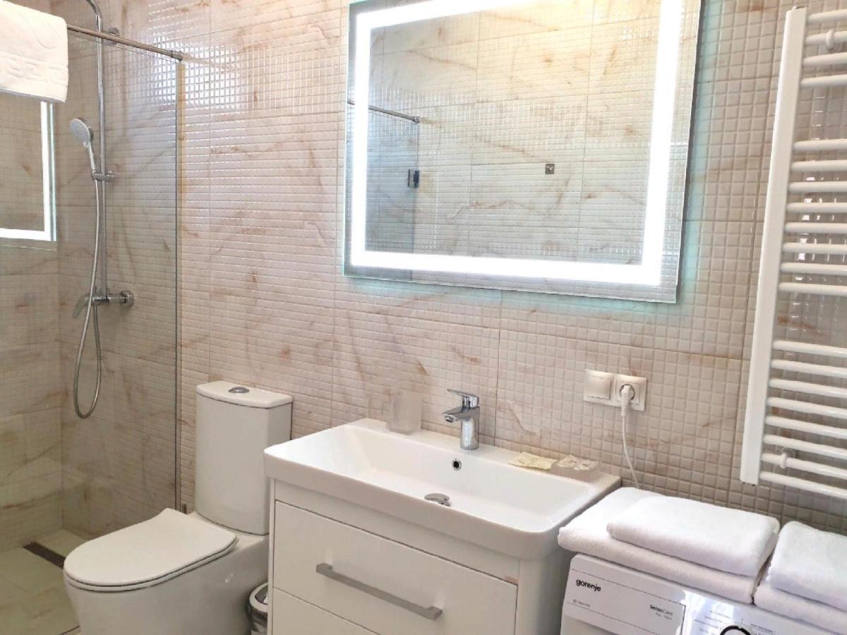 Apartment Sweethome 1 Free Parking Uzjhorod Eksteriør bilde