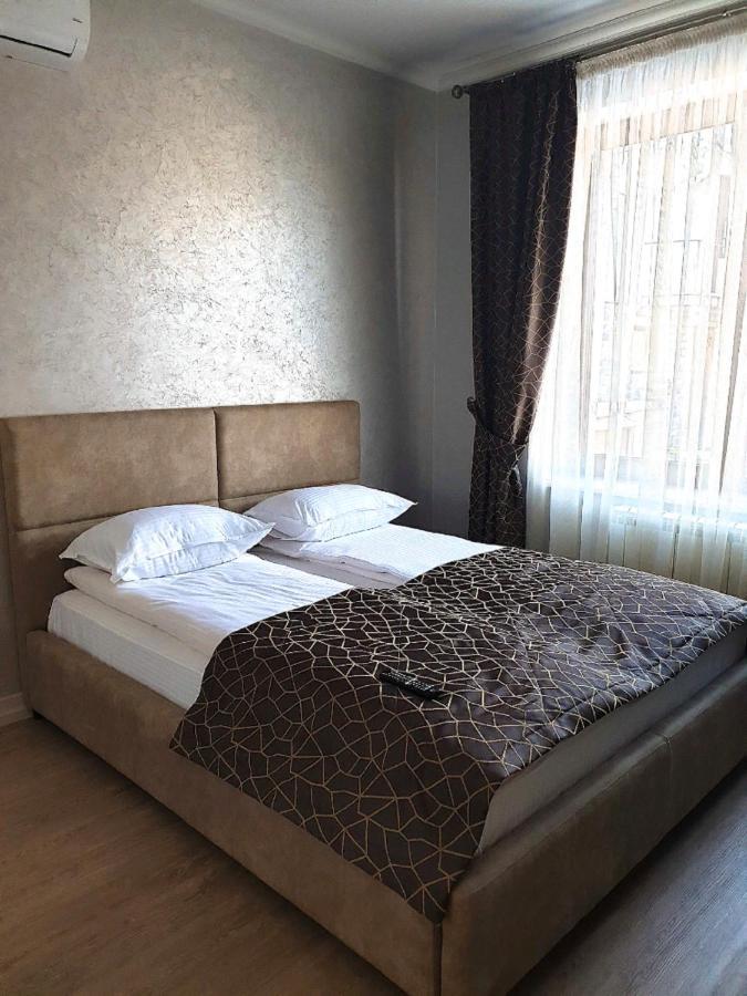 Apartment Sweethome 1 Free Parking Uzjhorod Eksteriør bilde